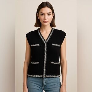 Sleeveless V-Neck Frayed Knit Sleeveless V